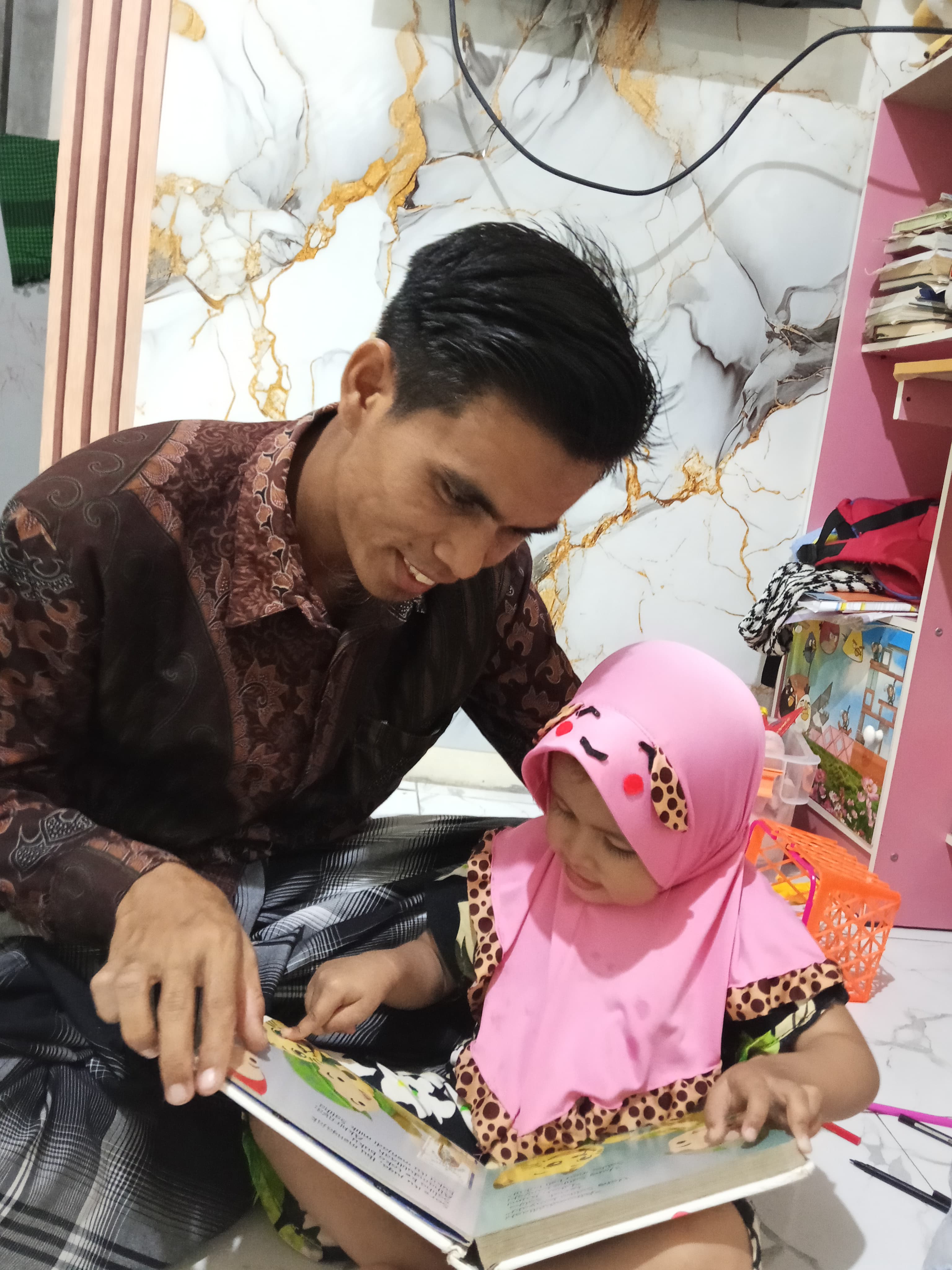 Baca Buku Dirumah